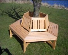 Sekskantet sittegruppa rund tre i svensk furu